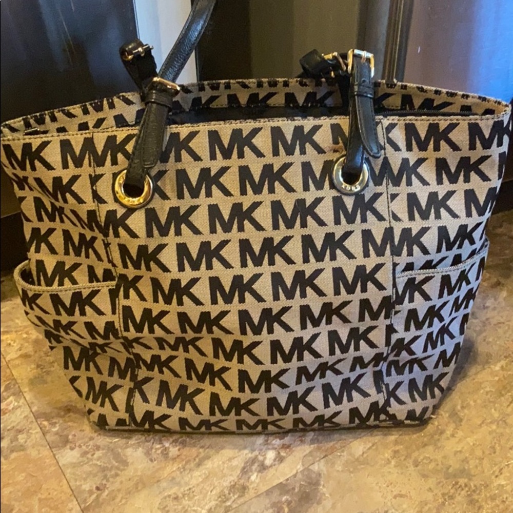 Michae Kors tote bag!
